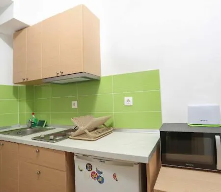 Anna ハニオティス