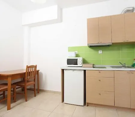 Anna ハニオティス