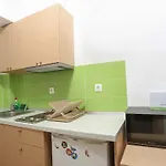 Anna هانيوتي